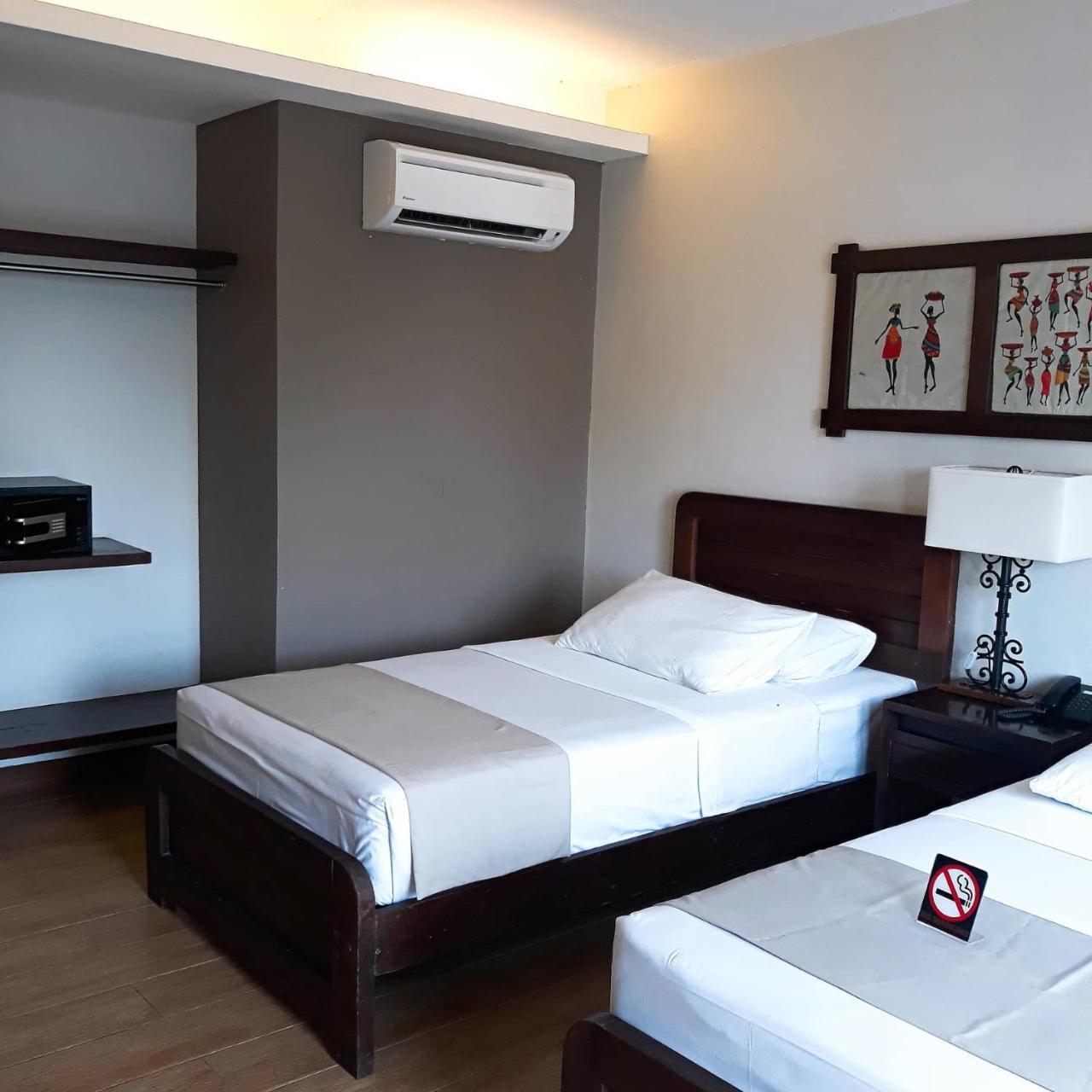 Casa Rubin Hotel Dumaguete City Buitenkant foto